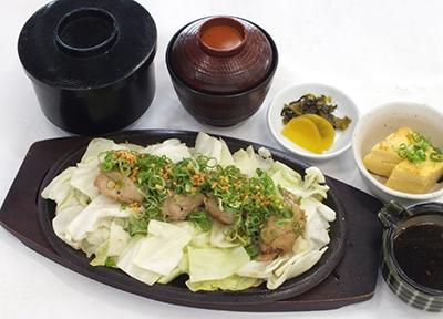 鶏の山賊焼風定食